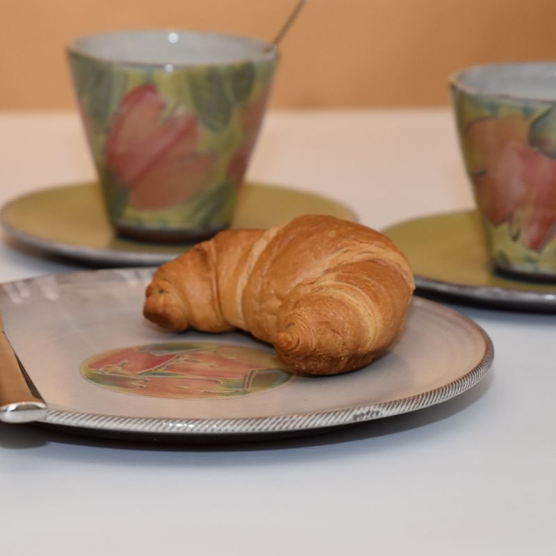 handgemachte-keramik-geschirr-teller-vesper-bluete-gruen-3 Piccolo Keramik - Handgemachte Keramik und getöpfertes Geschirr -