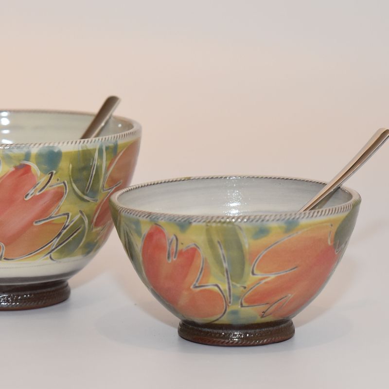 handgetoepferte-keramik-schuessel-bowl-12cm-klein-bluete-gruen-1 Piccolo Keramik - Handgemachte Keramik und getöpfertes Geschirr -