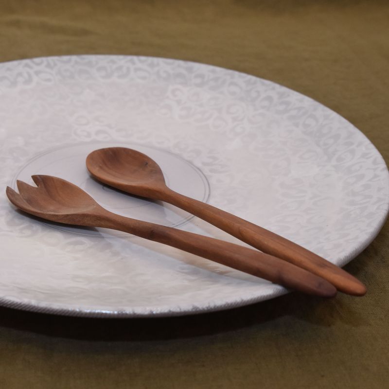 Ausstellungen & Veranstaltungen - Große runde Servierplatte, handgetöpfert in der Töpferei Piccolo Keramik in Dippoldiswalde bei Dresden.